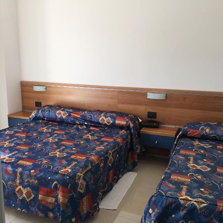 Hotel Athena Pesaro Exterior photo
