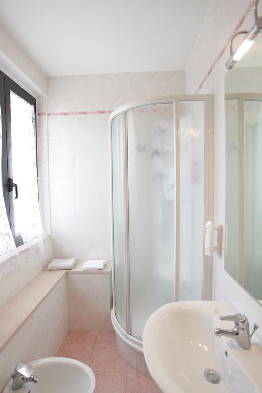 Hotel Athena Pesaro Room photo